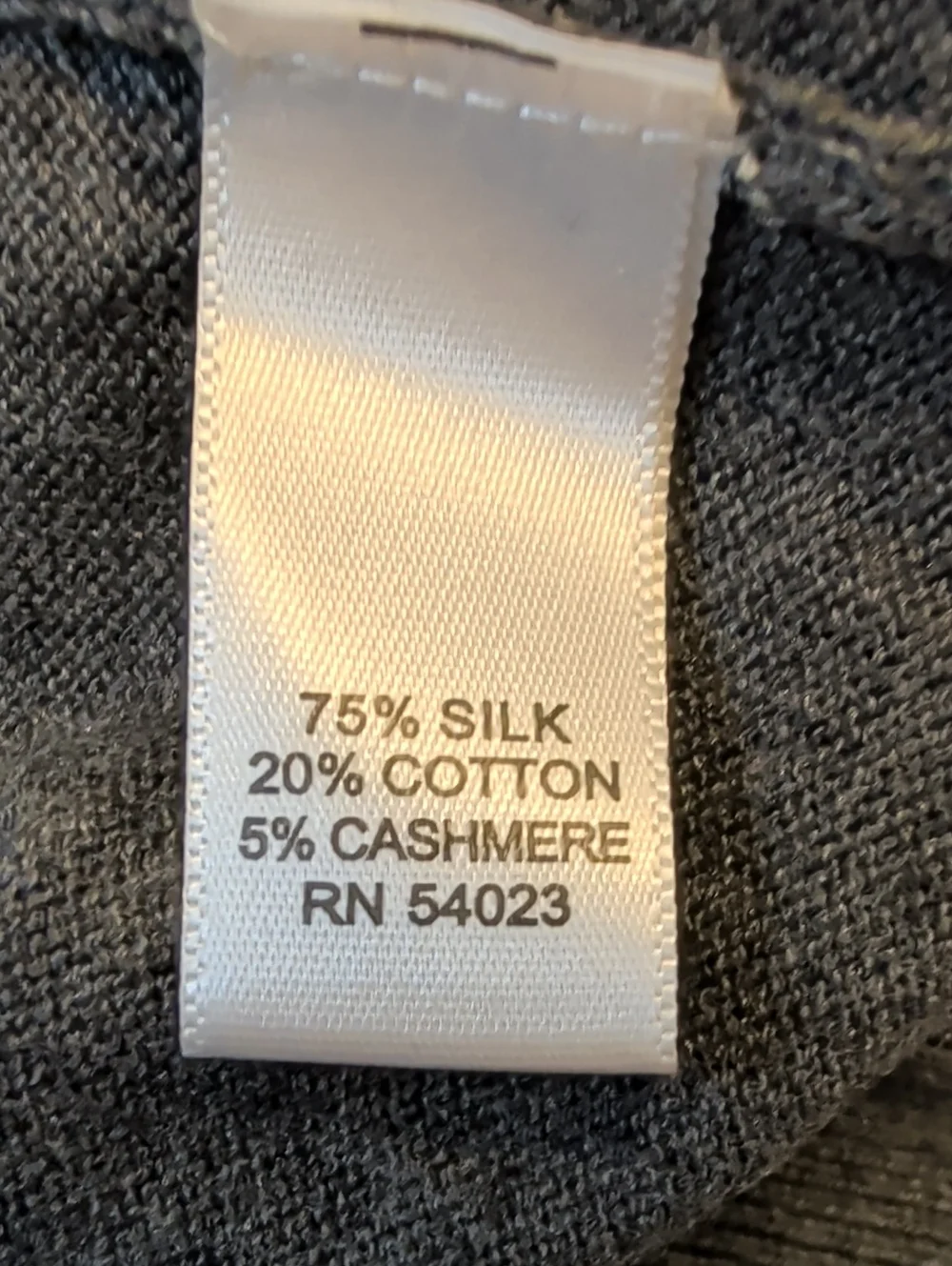 Banana Republic Men's Silk/Cotton/Cashmere Blend Charcoal V-Neck Sweater